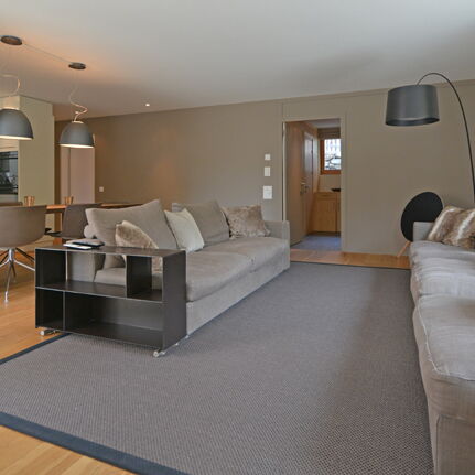 Sonnenverwöhnte 3.5 - Zimmer-Wohnung mit Wintergarten und Sitzplatz in Celerina